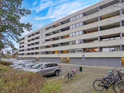 355-9455 Hørsholm Park 7, 2. mf. - Indflytningsklar med nyt køkken og nyt badeværelse. Elevator