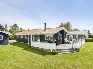 Fantastisk sommerhus i dejligt område i Pøt Strandby tæt på Juelsminde