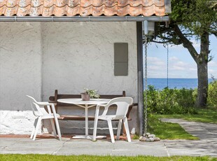 Sommerhus i direkte til stranden i meget roligt område ved Kerteminde