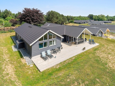 Sommerhus 18 personer Rasmus Olsensvej Vejby Strand 3210 Vejby