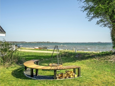 Sommerhus 4 personer Strandvejen Grnninghoved Grnninghoved 6093 Sjlund