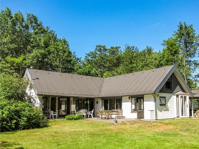 Sommerhus 9 personer Vestre Strandvej Balka 3730 Nex