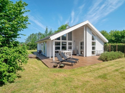 Rigtig flot sommerhus på Als ved børnevenlig strand i Købingsmark