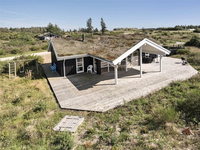 Stort sommerhus i Saltum med spabad, sauna og skønne solterrasser