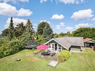 Hyggeligt sommerhus ved Bisserup strand