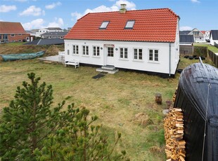 Charmerende feriehus med spa, sauna og central beliggenhed i Nr. Vorupør.