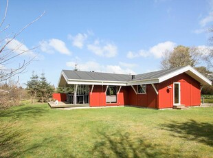 Hyggeligt sommerhus beliggende i området ved Slettestrand