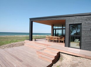 Sommerhus med fantastisk panoramaudsigt ud over vandet på Sjællands Vestkyst