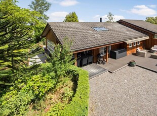 Spændende og idyllisk sommerhus ved Bjerge strand på Storebæltskysten