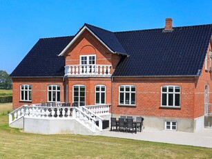 Sommerhus - 12 personer - Skovgyden - 5800 - Nyborg