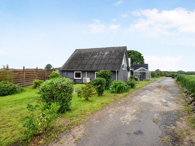 CHARMERENDE VILLA MED ET MODERNE UDTRYK