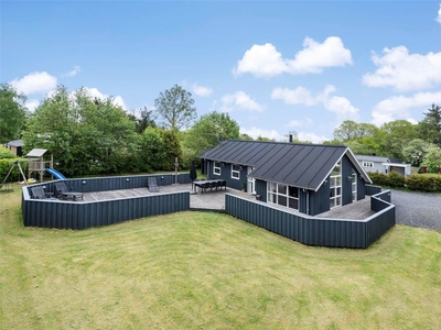 Helt fantastisk sommerhus med spa og sauna i gåafstand til stranden