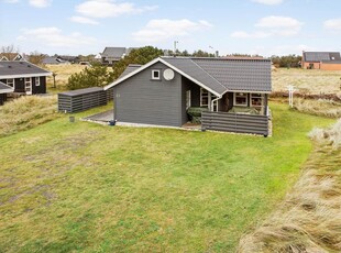 Velholdt sommerhus med spa, sauna og brændeovn