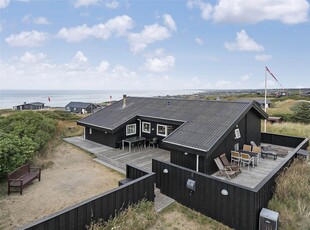 Skønt sommerhus med fantastisk havudsigt