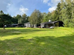 Helt Fantastisk sommerhus med 7000 m2 parklignende have, beliggende i særdeles attraktivt område