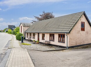 CHARMERENDE HUS I HJERTET AF HAVNEBYEN HOU