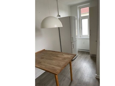 Lej 4-værelses lejlighed på 123 m² i Beder