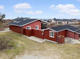 Supercharmerende sommerhus med anneks