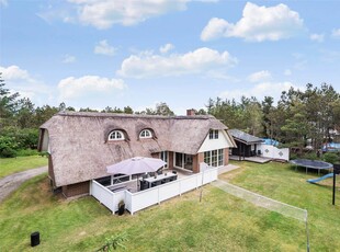 Fantastisk sommerhus med aktiviteter for alle aldre