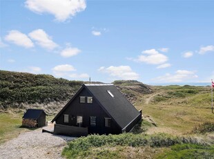 Nyrenoveret sommerhus på den bedst tænkelige beliggenhed i Nr. Vorupør.