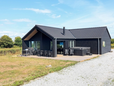 Sommerhus - 10 personer - Strandbakken