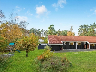 Sommerhus - 8 personer - Strandparken