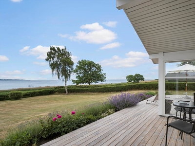 Lækkert sommerhus med panorama