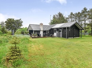 Charmerende sommerhus nær skov og natur i Blåvand