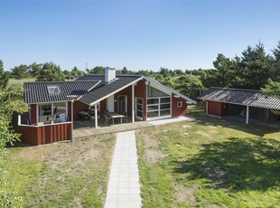 Flot og velholdt sommerhus med plads til hele familien.