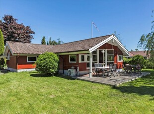 Hyggeligt og velholdt sommerhus ved den børnevenlige Kobæk Strand