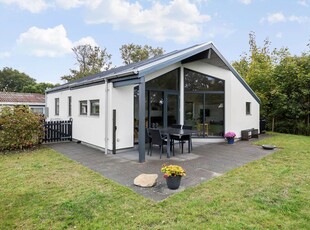 Moderne indrettet sommerhus nær Sæby Nordstrand