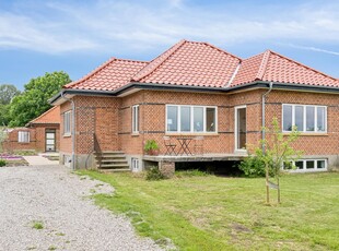 373BL2006 Skælskørvej 38 - Flot, nedlagt landbrug med fantastisk natur og nyistandsat bolig