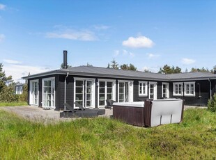 Sommerhus i naturskønne omgivelser ved fredede arealer i Blåvand