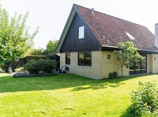 5 værelses villa - 3070