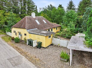 FINT HUS I SMUKKE OG HYGGELIGE OMGIVELSER PÅ SYDLANGELAND