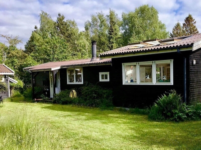 Dejligt sommerhus med flere skønne terrasser