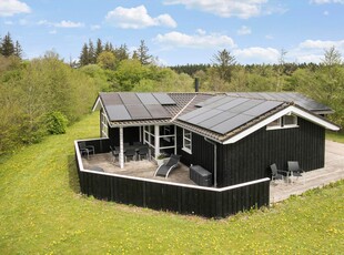 Moderne og flot sommerhus i naturskønne Kollerup tæt ved Vesterhavet