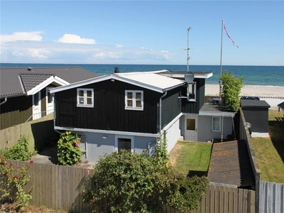 Sommerhus direkte ved den fantastiske strand i Tørresø på Nordfyn